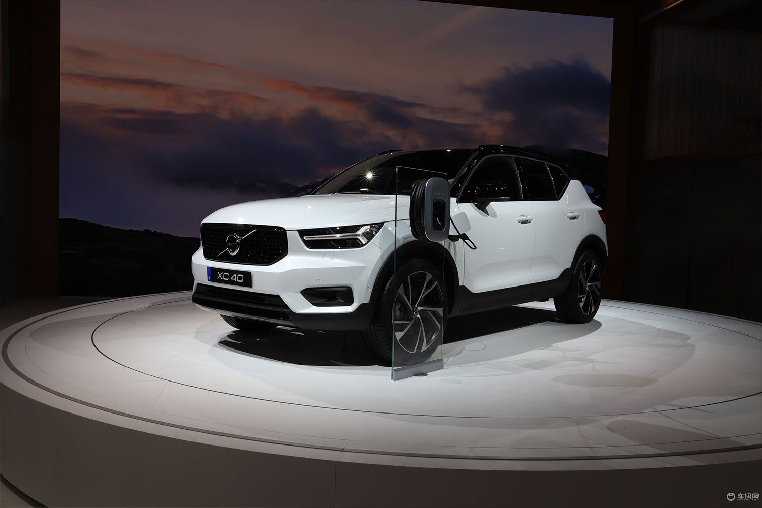 买车也要看颜值 我们挑选出车展上几款车 看看你给打多少分?