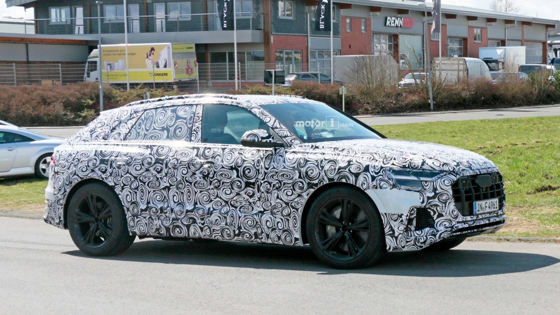 进气格栅形象曝光全新一代奥迪q8高性能版谍照曝光