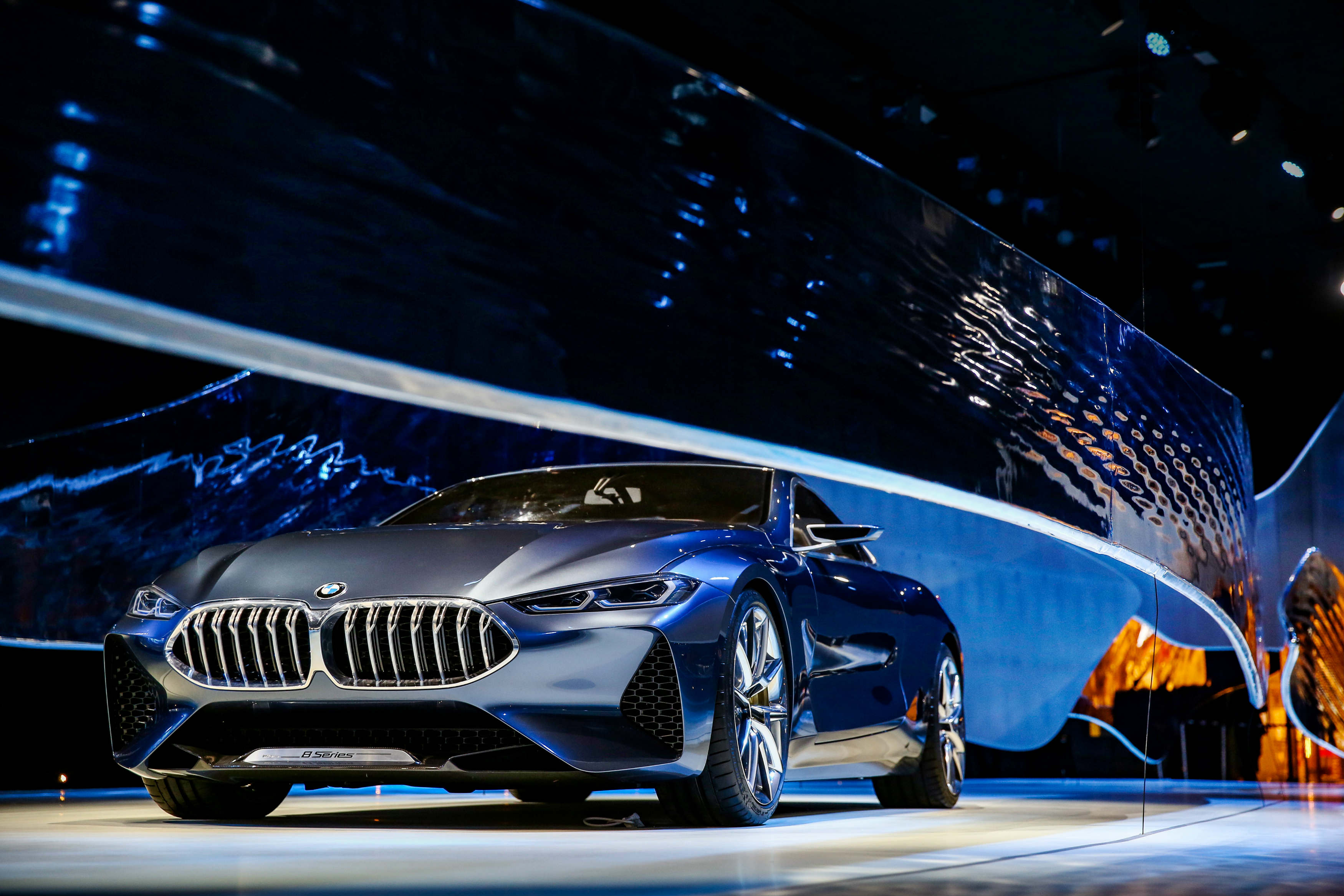 引领未来豪华潮流,bmw中大型豪华车设计解析