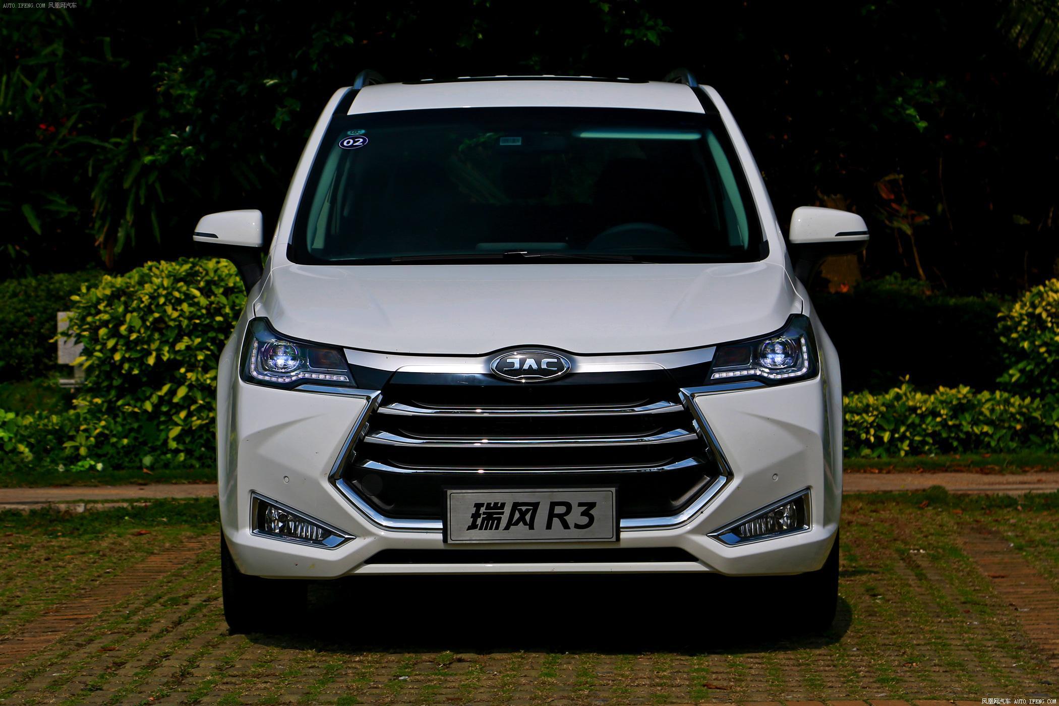 在江淮这样雄厚的商务mpv制造背景下,江淮想用户之所需,推出了瑞风r3