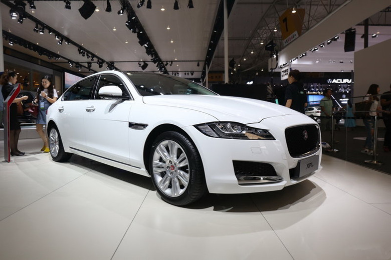 2018款捷豹xfl最新报价 支持分期3年无息现车售全国