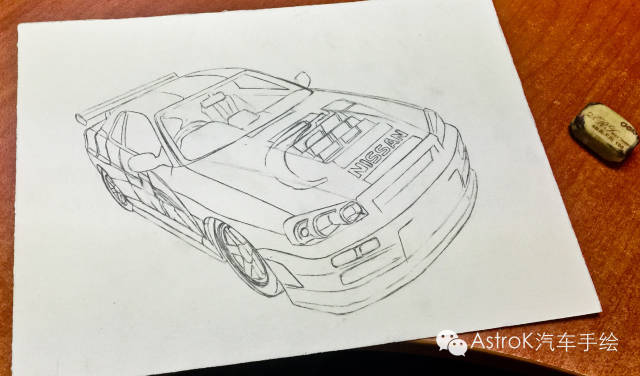 这起事故的车手jann mardenborough是玩赛车游戏《gran turismo 5》才