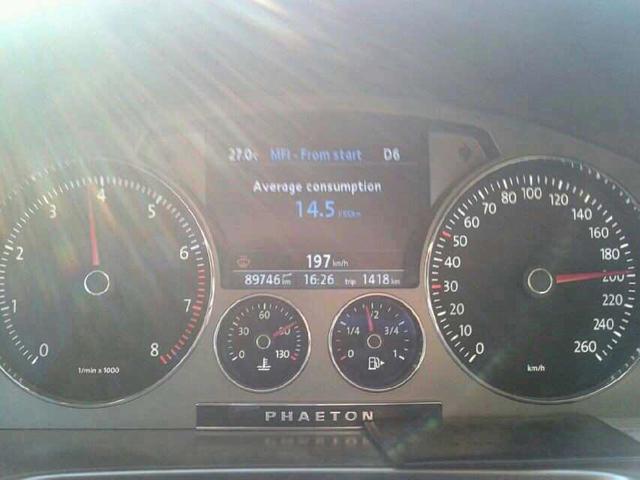 你开过最快的车速是多少?开到200,辉腾和帕萨特感觉真不一样