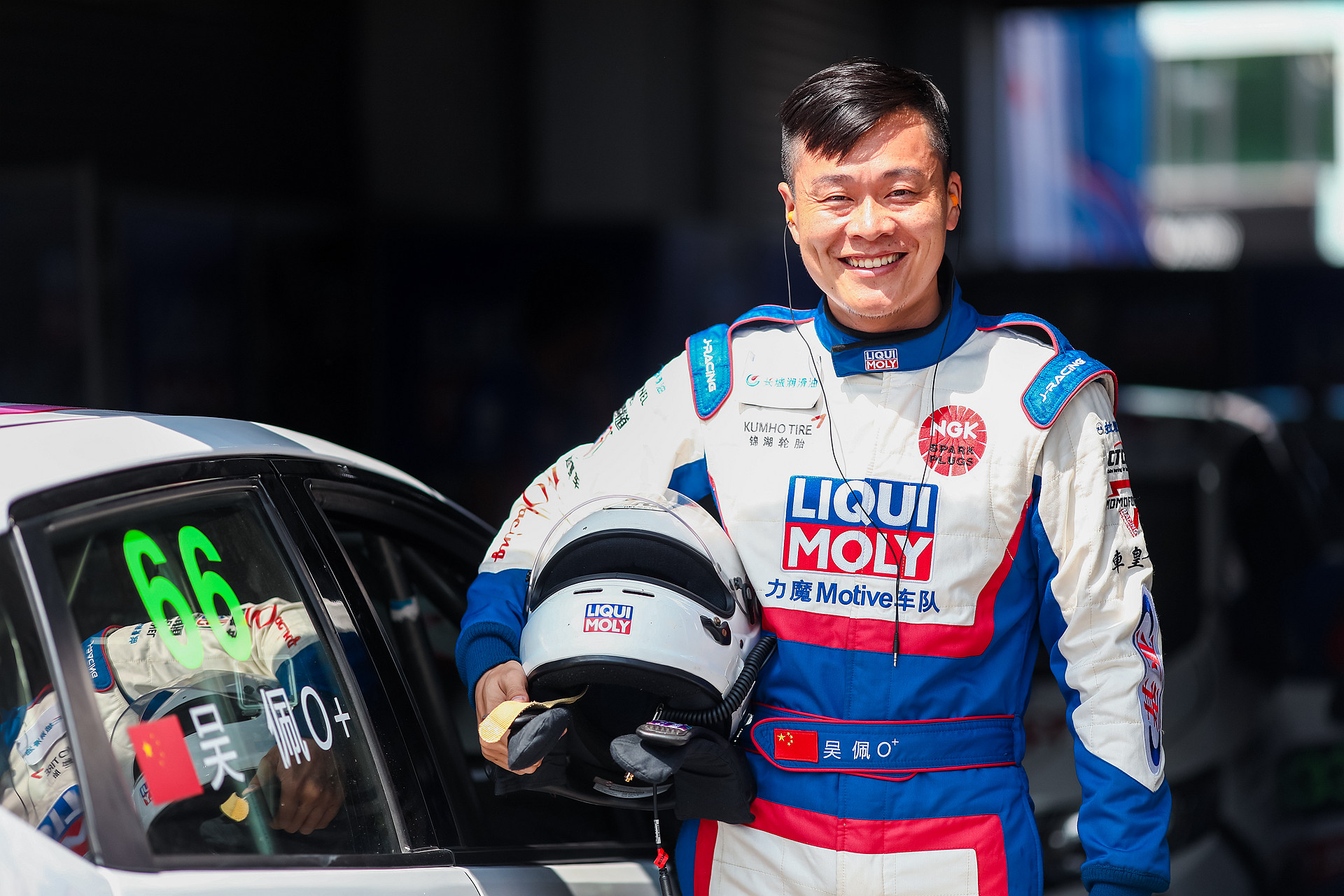 吴佩:我为什么要跑赛车?