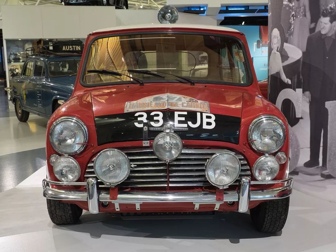 Mini Cooper发展史 当年的小精灵如今膨胀了 易车 Mini Cooper发展史 当年的小精灵如今膨胀了 易车