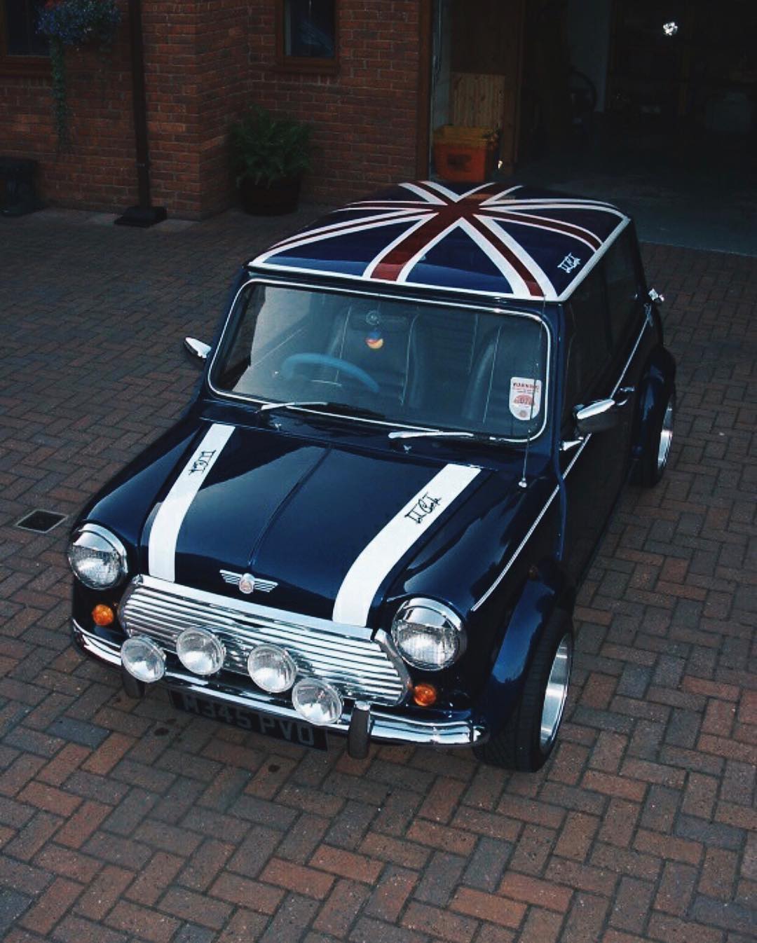 复古狂魔让人欲罢不能的mini老车