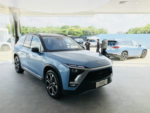 蔚来es8交付普通用户拿到车了