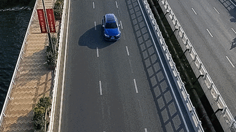 西装暴徒强到违反广告法的买菜车奥迪rs6