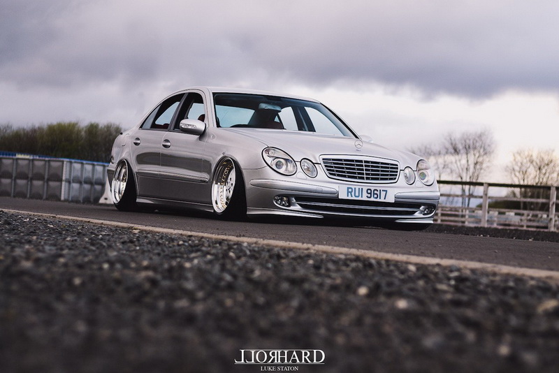 十多年前的w211,现今仍然风韵犹存