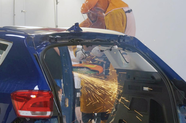 你们所担心的货车压顶这次哈弗h4说我不怕