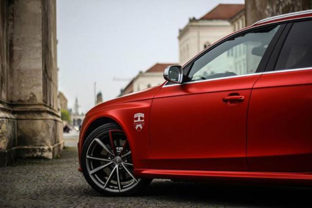 奥迪rs4红色装扮改色贴膜电光金属红效果图