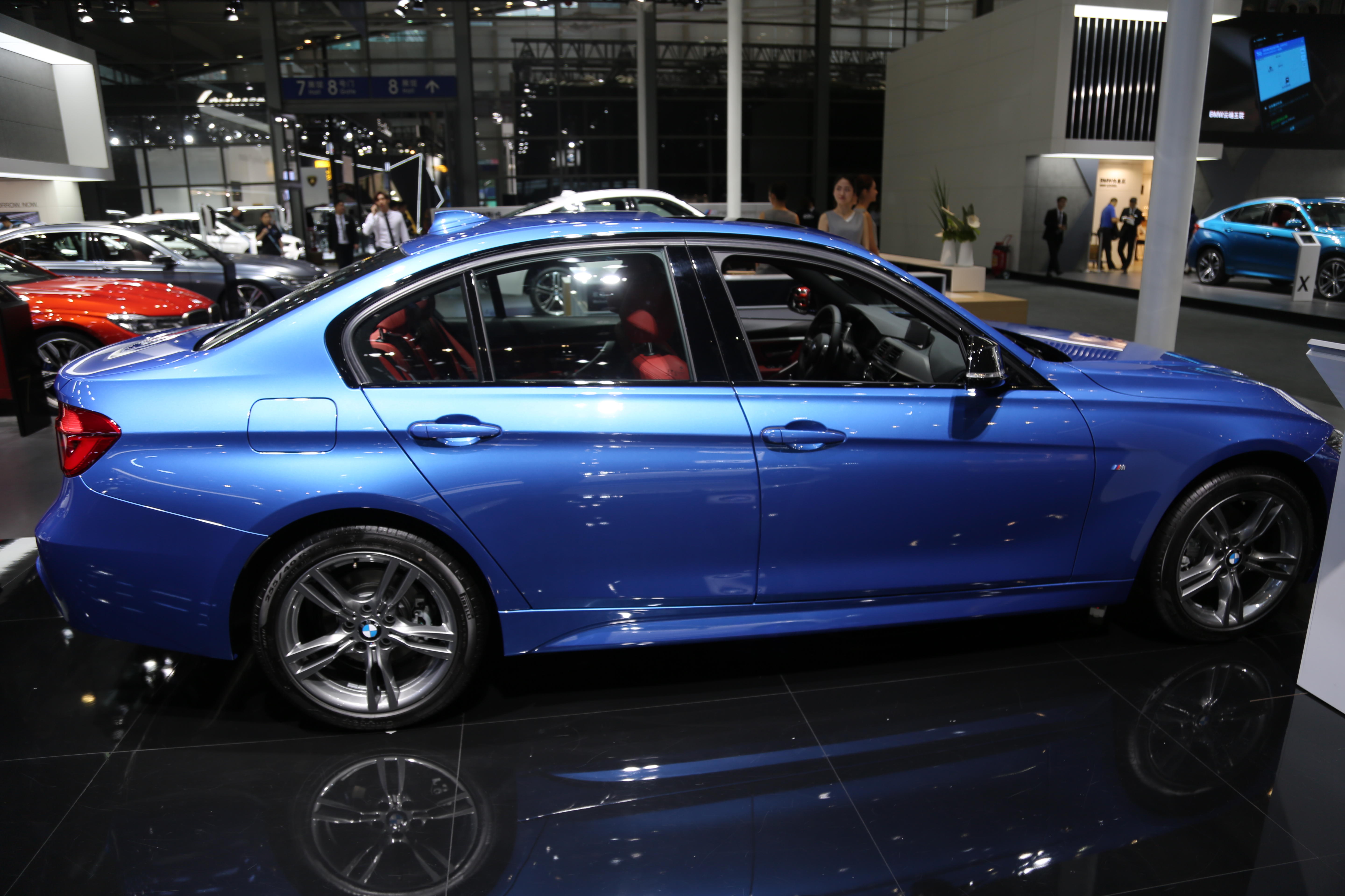 忠于纯粹,30万级别,新宝马 bmw 3系四门轿车实拍!