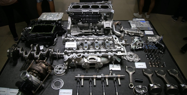 jeep大指挥官发动机拆解浅析:除了双吹涡轮,还有什么?