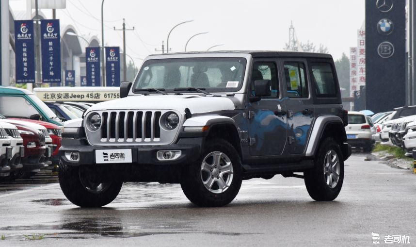 这车20t8at轴距超3米越野性能爆表仅预售46万