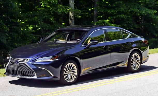 30万最有档次感的进口轿车,冲这颜值看着就想亲一口