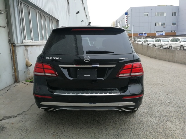 易车 正文2018款奔驰gle的外观变化虽然不大,但整体更硬派.