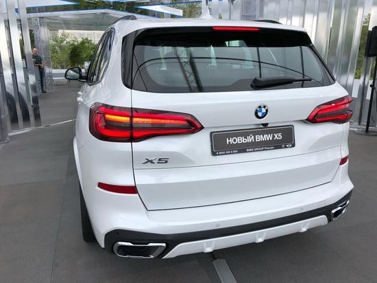 外观更犀利内饰更豪华 全新一代x5亮相