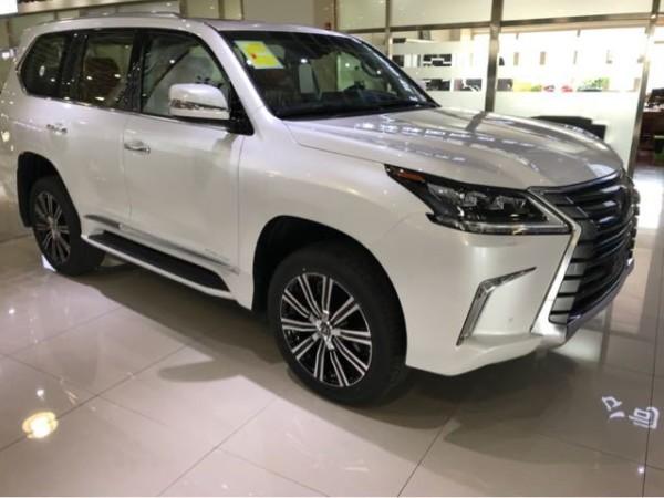 2018款雷克薩斯lx570 鉑金版