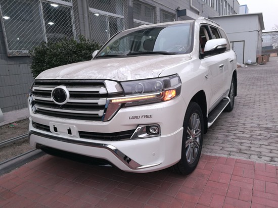 公路与越野的相结合18款丰田酷路泽5700现车图片详解