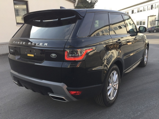18款路虎揽胜运动现车低价全国落户上牌!