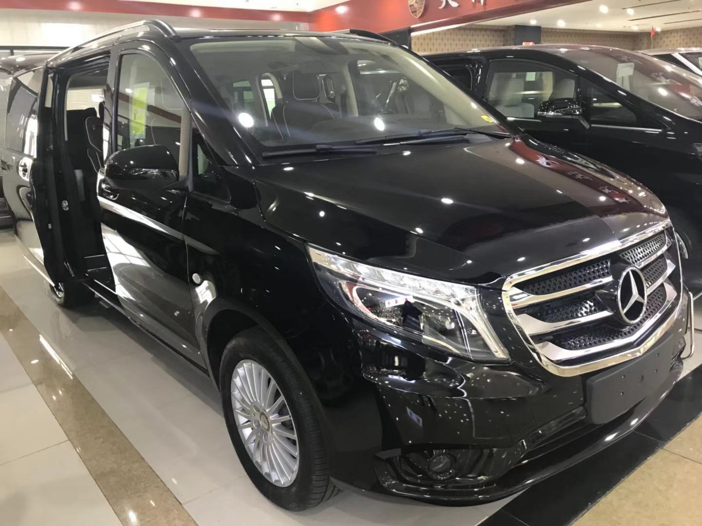 18款奔驰metris 最新改装方案领先现车手续齐