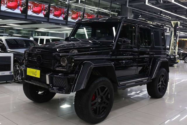 男人的不二之選 巴博斯-奔馳 g550 4x4642; 現車報價