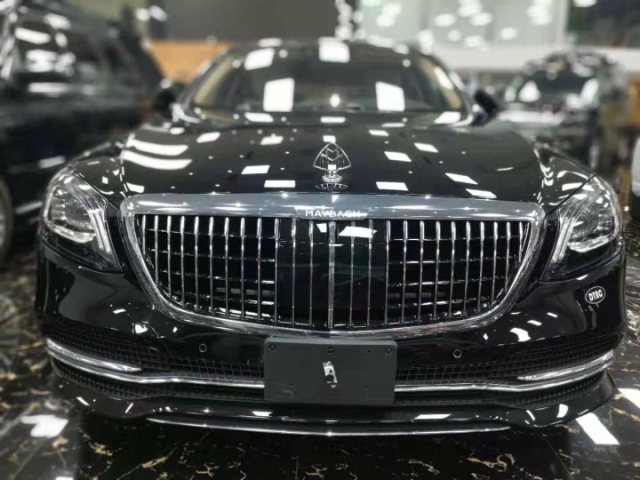 19款奔驰迈巴赫s450加长版5.98米双拼外观