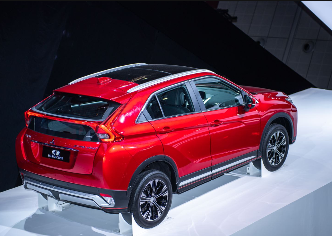 广汽三菱奕歌全新钻石红亮相上海车展
