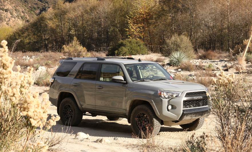 丰田超霸 线条锐利 立体感十足