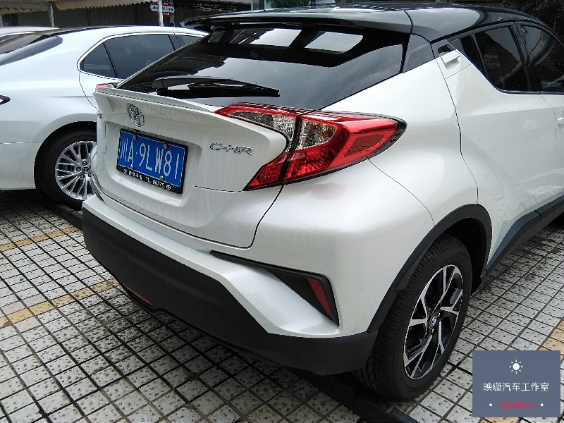 2019款丰田chr到店实拍