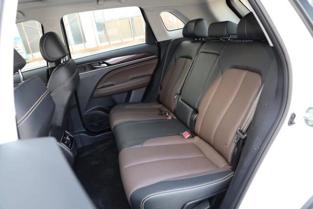 传祺gs5空间-轴距-发动机-易车