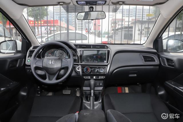 锋范空间-后排-发动机-易车