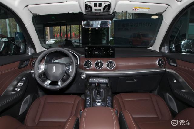 weyvvv6内饰的豪华性能也非常强大,内饰大量采用软皮质包裹,手感很棒