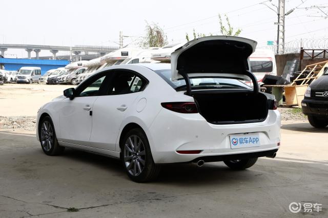 马自达3昂克赛拉车尾座椅气囊