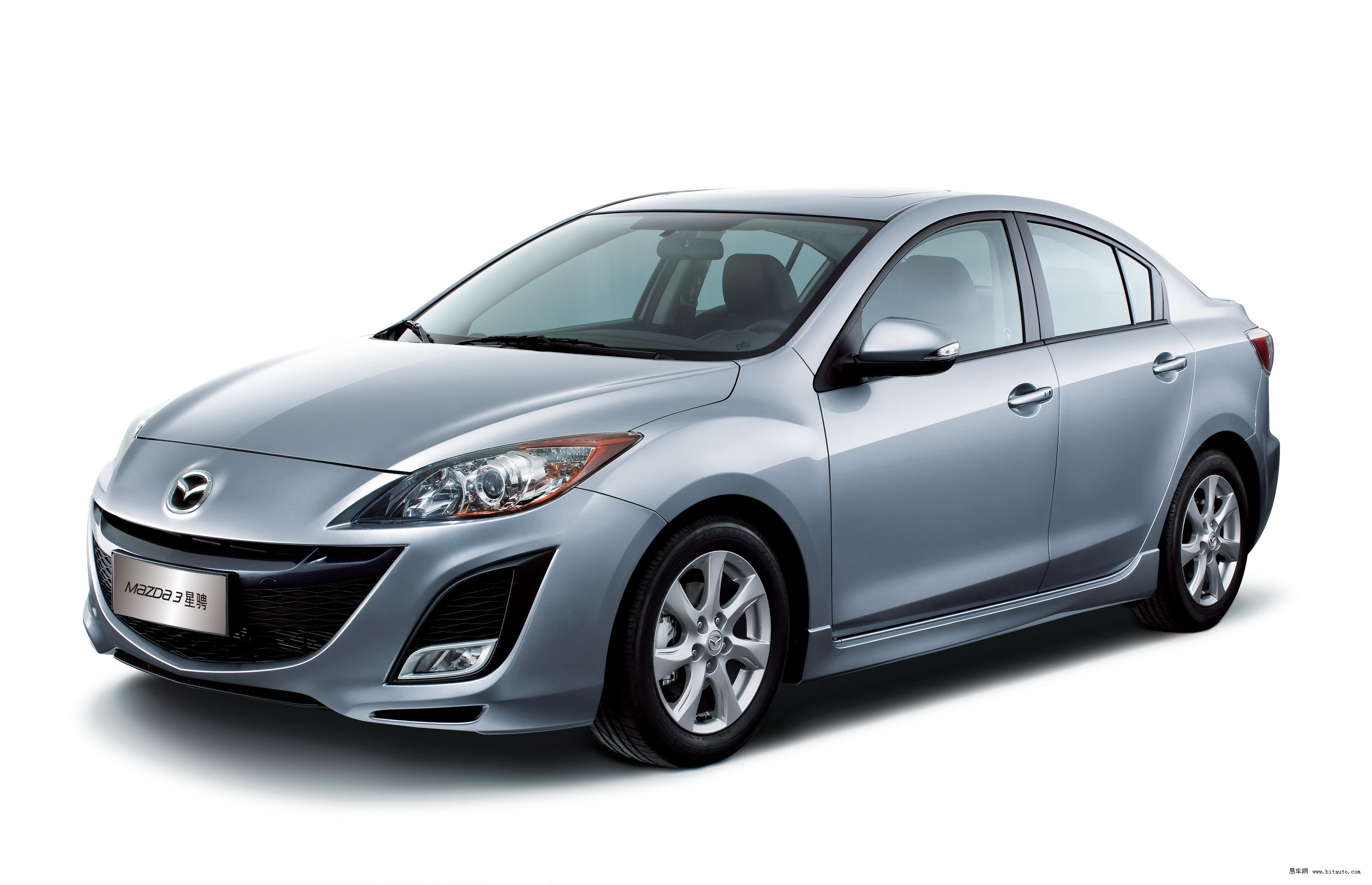 黄立行代言 mazda3星骋三厢车型全国预售