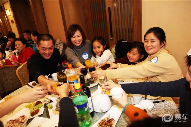 长安福特烟台德州地区千人感恩宴开启