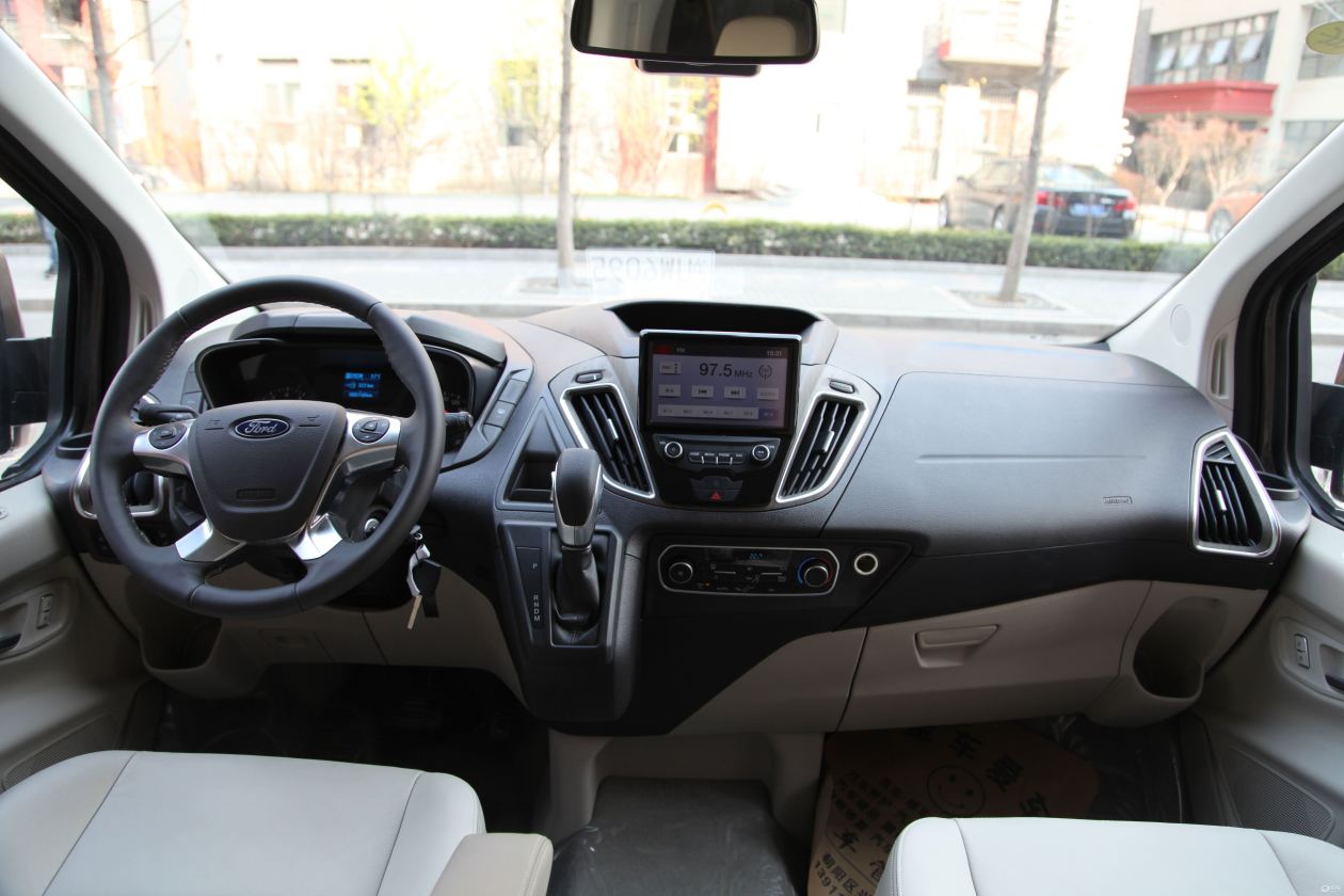 福特途睿欧自动挡车型上市 售价19.69-22.39万元