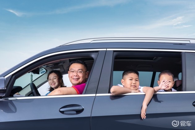 “Ta和我一样高，两年的等待值了”  对话中国首位宝马X7车主