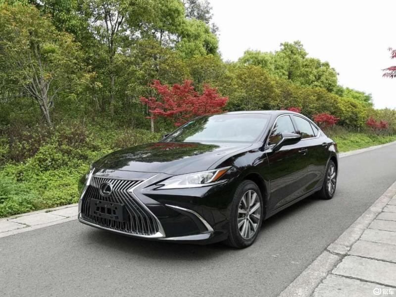 雷克萨斯es 2020款 200 卓越版
