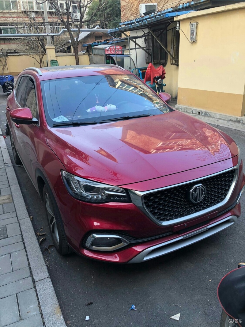 名爵hs 2019款 20t 双离合 两驱 trophy 超跑版