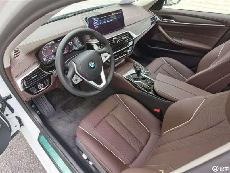 宝马5系 插电混动 2021款 535le 豪华套装