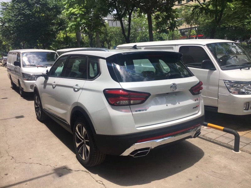 长城h6之前对h6独钟现在对比了v7发现v7要好于h6毫不犹豫就选择了v7