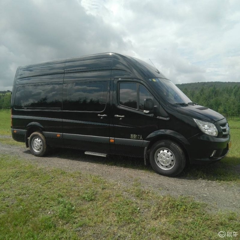 图雅诺 2017款 s 2.8t 手动 两驱 商旅版 长轴 高顶