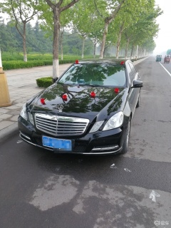 当前位置:>易车>车型>奔驰>奔驰e级>2013款e260l优雅型>240_320竖版