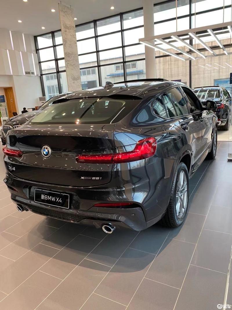 宝马x4 2021款 xdrive25i m运动套装