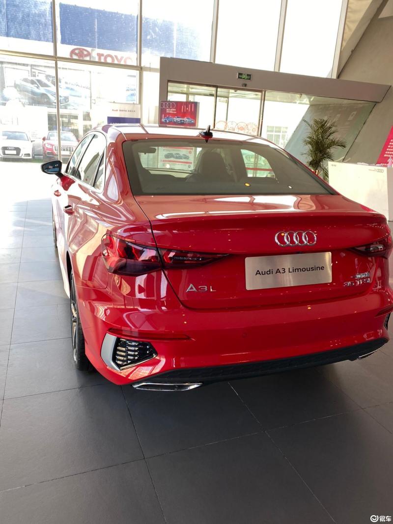 奥迪a3 2021款 a3l limousine 35 tfsi 时尚运动型