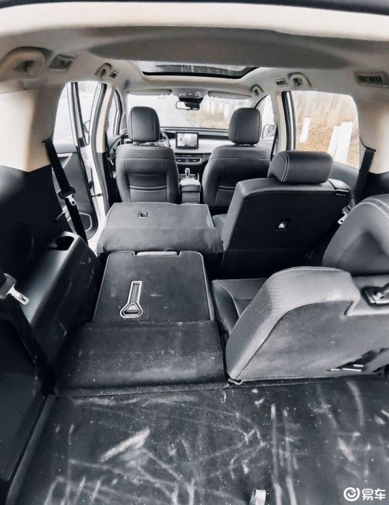 宋max 2021款 升级版 1.5ti 双离合 尊贵型 7座 国vi