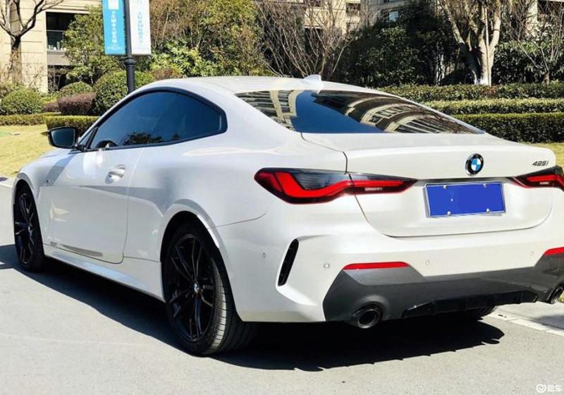 宝马4系 2021款 双门轿跑车 425i m运动曜夜套装