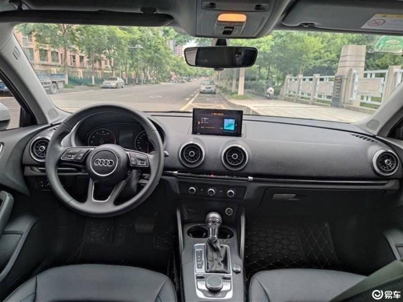 奥迪a3 2019款 sportback 35tfsi 时尚版 国vi