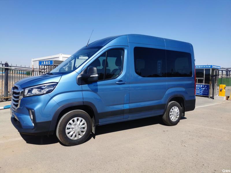 上汽大通maxus v90 2020款 运杰版 2.0t amt 短轴中顶 6座